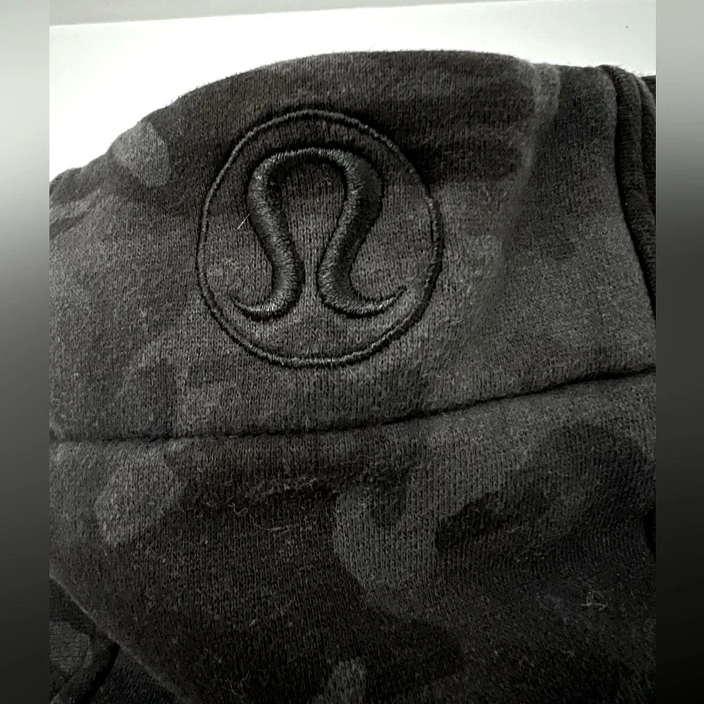 Lululemon Scuba Full Zip Camo Hoodie - Picture 8 of 13